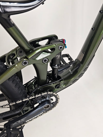 Giant Trance 29 1 2023 / LARGE / RRP: £3,599.00 / Very Good condition