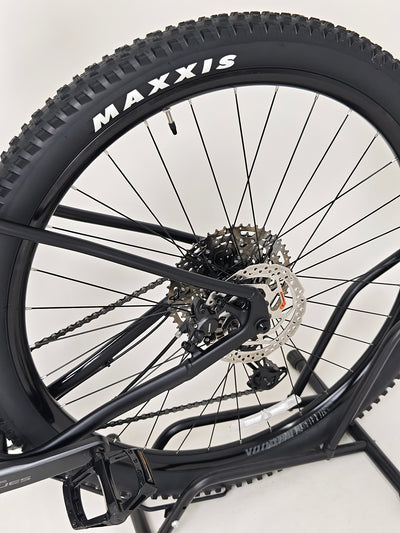 VooDoo Bizango 2025 / LARGE / RRP: £750.00 / Like NEW!
