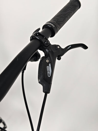 Specialized Stumpjumper Comp Alloy 2021 / LARGE / FOX/ RRP: £2,950.00 / Very Good Condition