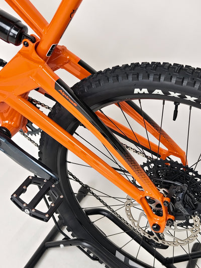 Orange ALPINE 6 RS 2022/ LARGE / ZEB + Cane Creek / RRP: £5,700.00 / Excellent Condition!