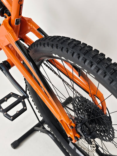 Orange ALPINE 6 RS 2022/ LARGE / ZEB + Cane Creek / RRP: £5,700.00 / Excellent Condition!
