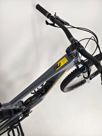 Nukeproof Giga 290 Comp Carbon 2022 / LARGE / RRP: £3,699.00 / Very Good Condition