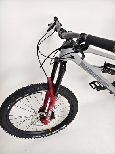Nukeproof Mega 275 RS X01 Eagle CARBON / M-L / RRP: £5,299.99 / Very Good Condition