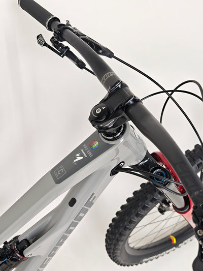 Nukeproof Mega 275 RS X01 Eagle CARBON / M-L / RRP: £5,299.99 / Very Good Condition