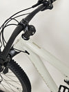 Showcasing the internal cable routing of the 2025 Boardman MTR 8.8 UPGRADED Large bike.
