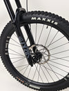 Detailed image of the hardtail design of the Used Ragley Blue Pig Race 2022 mountain bike, showcasing its simplicity and elegance at eMado Bikes.