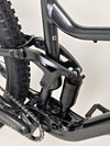 Image of the Giant Stance 29 2 featuring Shimano CUES shifters for a clearer overview.