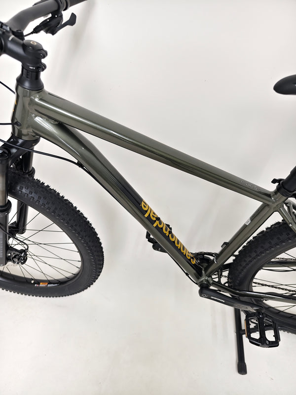 Various components highlighted on the 2023 Cannondale CUJO 2 for prospective buyers.