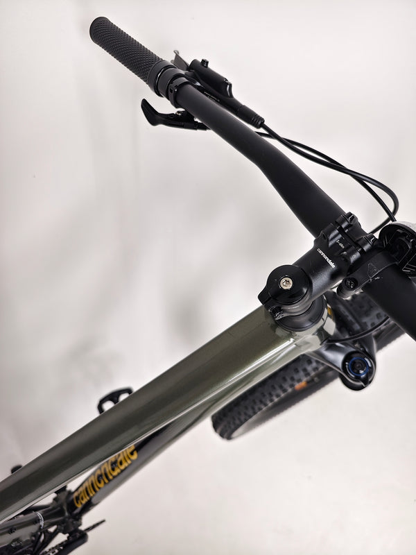 Back angle view of the 2023 Cannondale CUJO 2 displayed in riding position.