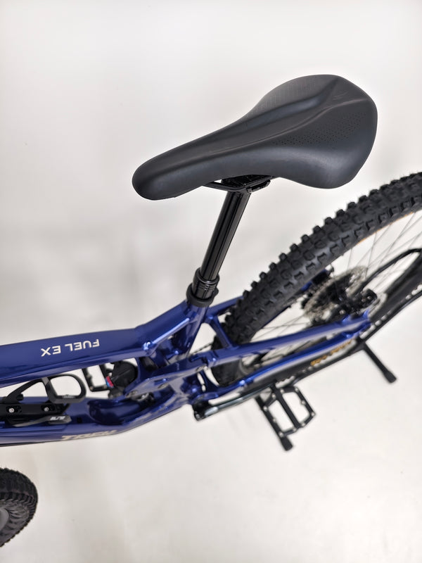 Trek Fuel EX 7 2024 Gen 6 (upgraded), M-L in Very Good Condition - showcasing the bike in natural light.