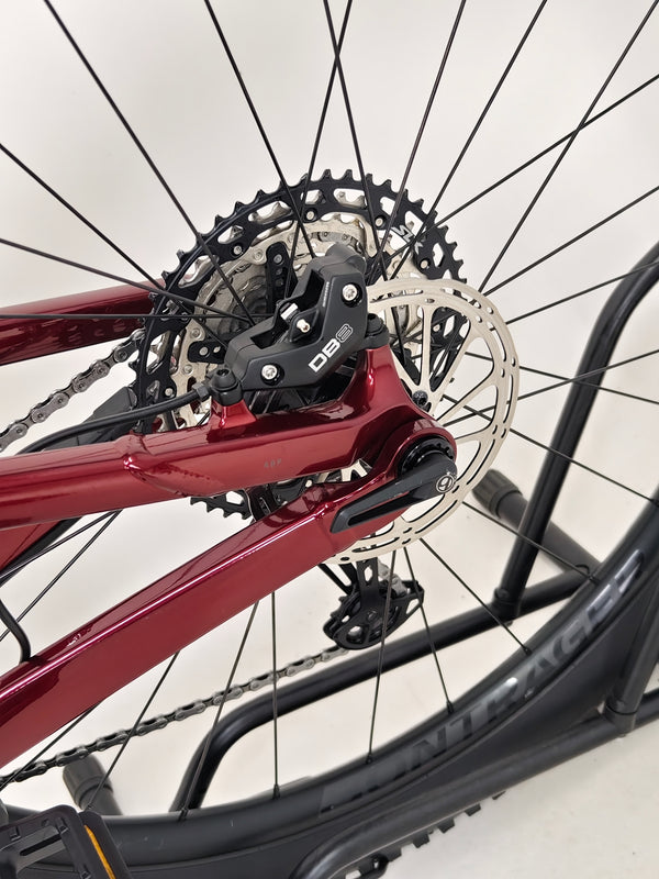 Trek Top Fuel 8 XT 2023 Mountain Bike in Very Good Condition - Full Body View with Background