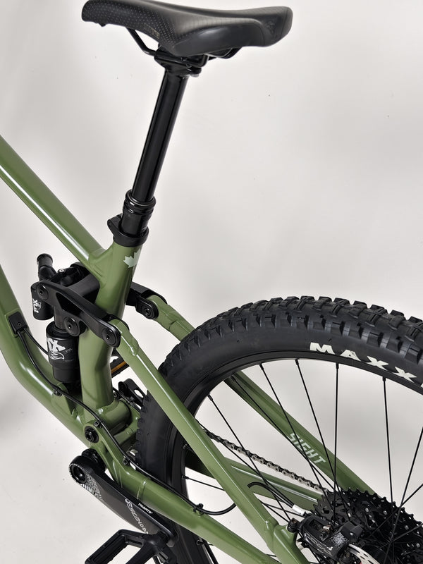 Norco Sight A2 2021 bike idle beside a trail, ready for new adventures.