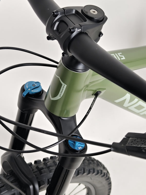 Norco Sight A2 2021 displayed with its specifications listed, ideal for potential buyers.