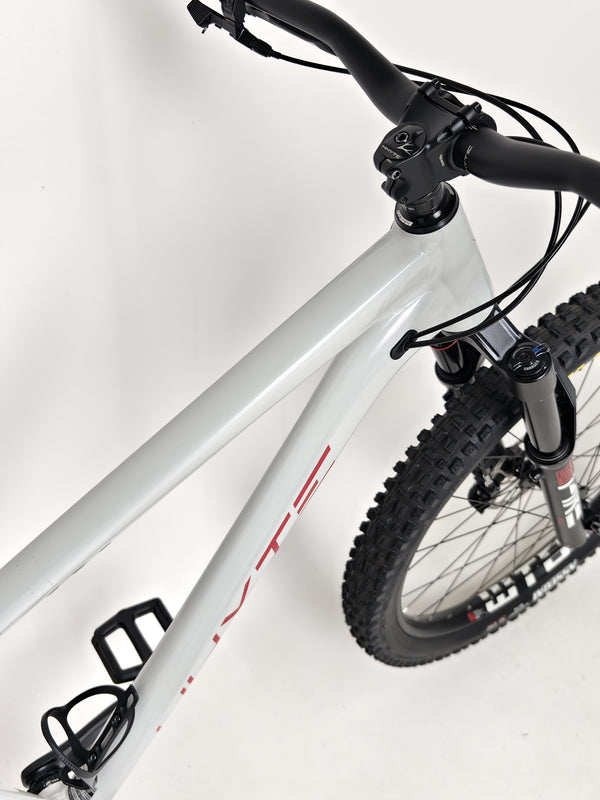 Stunning profile shot of the Whyte 905 V5 2023 Mountain Bike capturing its rugged appeal.