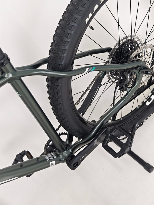A profile view of the Whyte 901 V4 2022 Mountain Bike illustrating its athletic design.