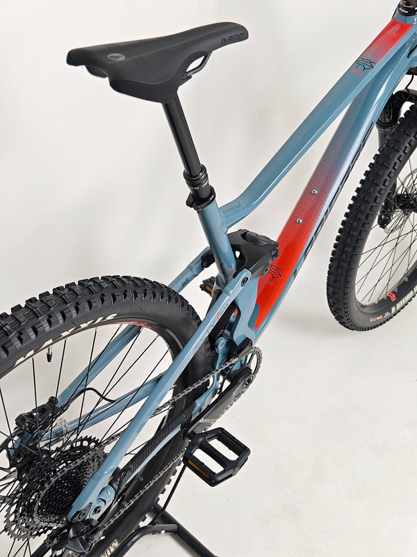 Image showing the details of the braking system on the Lapierre Zesty AM 5.9 LARGE, featuring specific models.