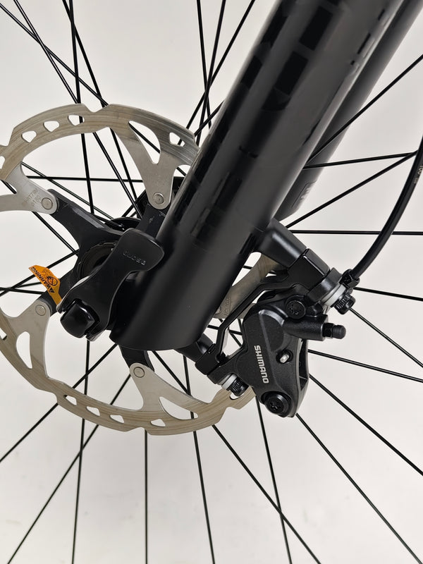 Final display of the Trek Top Fuel 9.7, highlighting condition and premium quality.