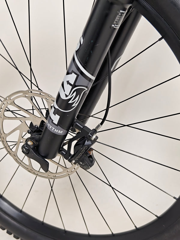 Detailed view of the Specialized Status 160, showing its design and build quality.