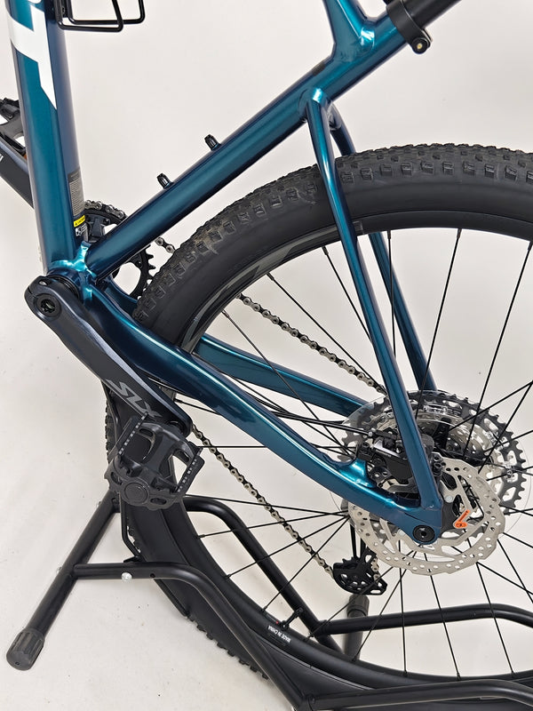 Giant XTC SLR 29 1 Mountain Bike 2024 ready for buyer viewings.