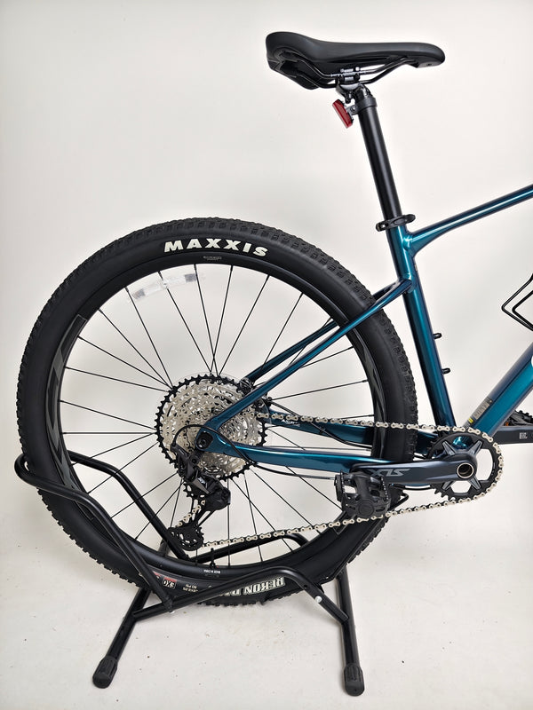 Close up of the gearing system of the Giant XTC SLR 29 1 Mountain Bike 2024.