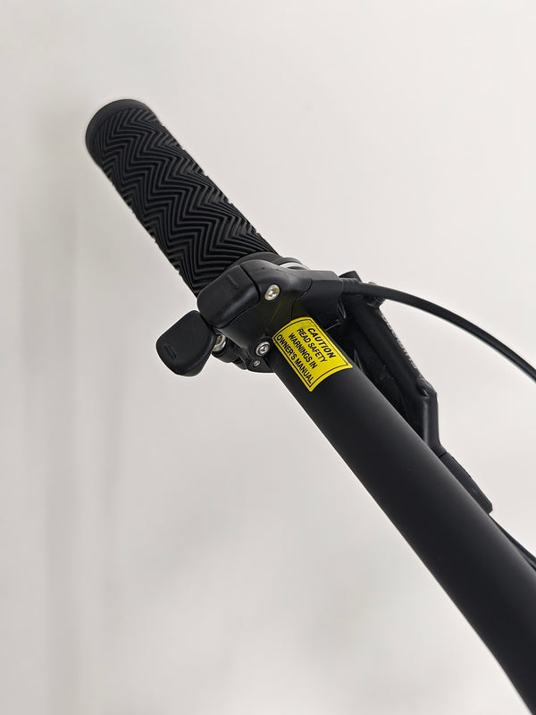 Giant XTC SLR 29 1 Mountain Bike 2024 with special attention to tire features.