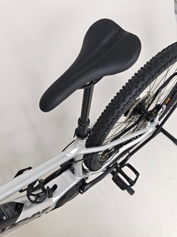 Upper frame design of RockMachine Blizz e60-29 Electric Mountain Bike, LARGE size, RRP: £3,499.00, in an almost new condition with just 2 miles.