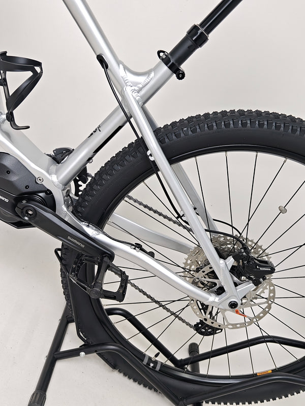 RockMachine Blizz e60-29 Electric Mountain Bike battery placement, LARGE size, RRP: £3,499.00, only 2 miles from new.