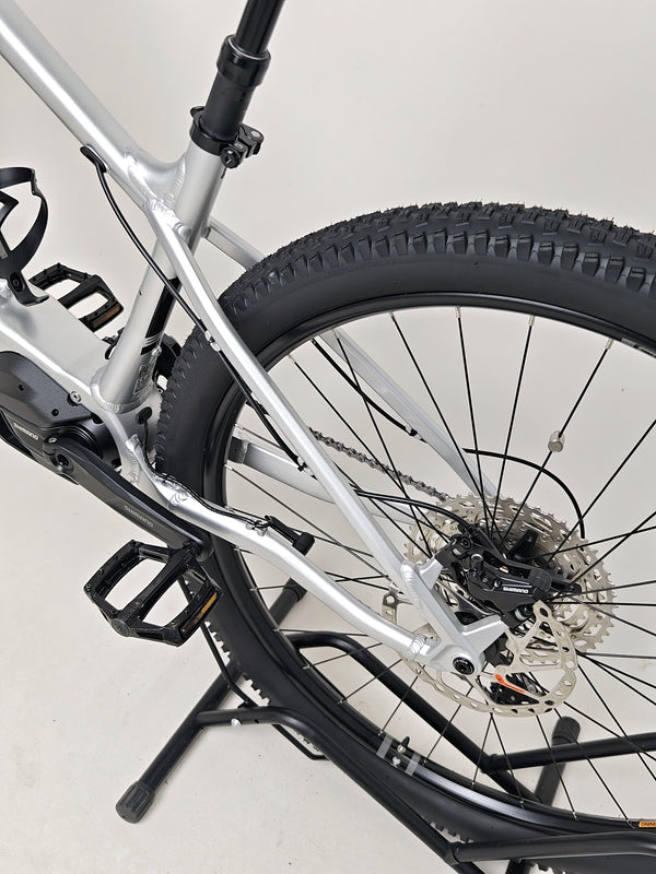 RockMachine Blizz e60-29 Electric Mountain Bike's detailed brake assembly, LARGE size, RRP: £3,499.00, in like-new condition with only 2 miles.