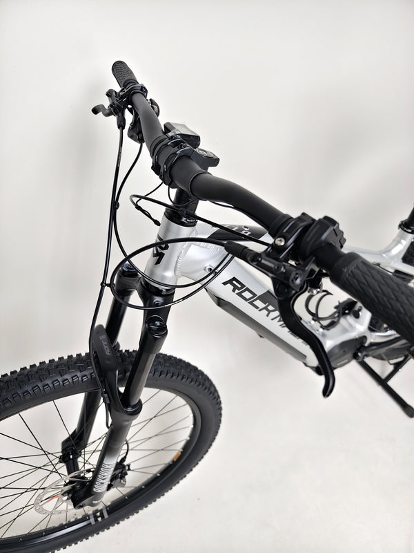 RockMachine Blizz e60-29 Electric Mountain Bike displaying its hydraulic disc brakes, LARGE size, RRP: £3,499.00, just 2 miles used.