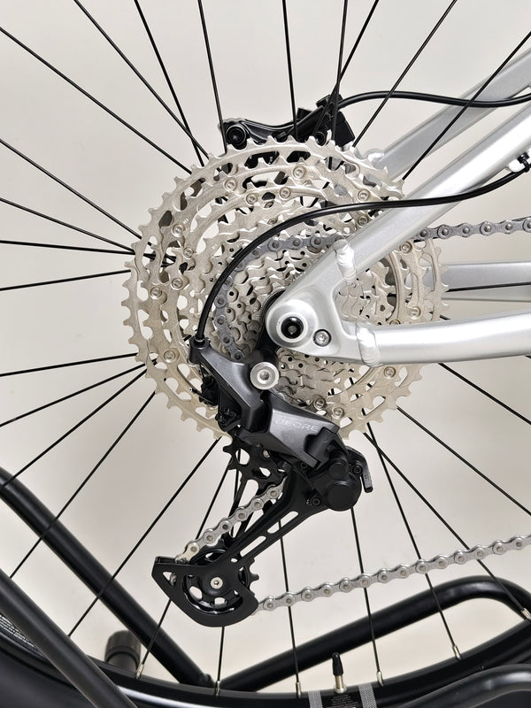 RockMachine Blizz e60-29 Electric Mountain Bike revealing high-performance components, LARGE size, RRP: £3,499.00, like new with only 2 miles.