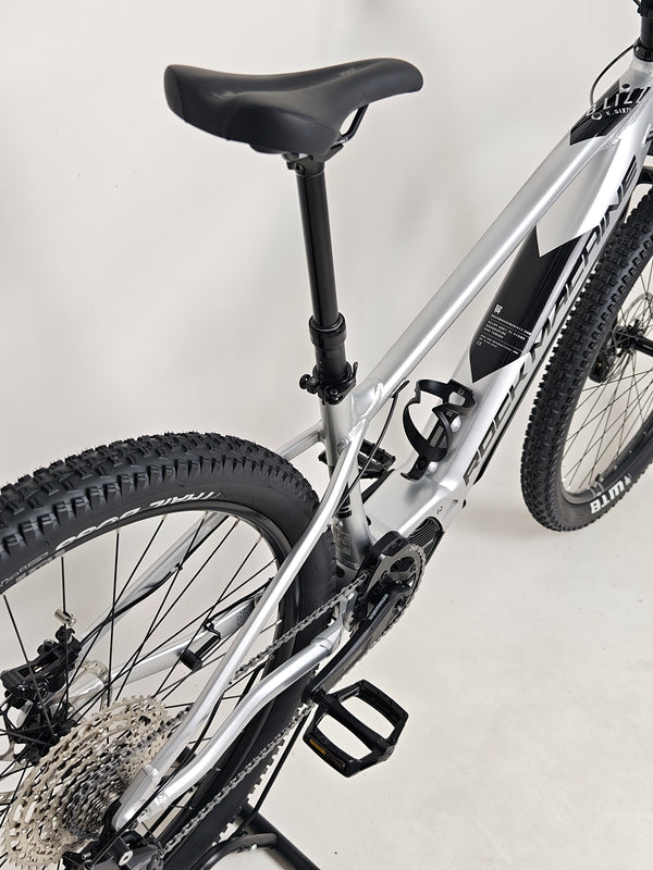 RockMachine Blizz e60-29 Electric Mountain Bike lens view from the front, LARGE size, RRP: £3,499.00, only 2 miles on it.