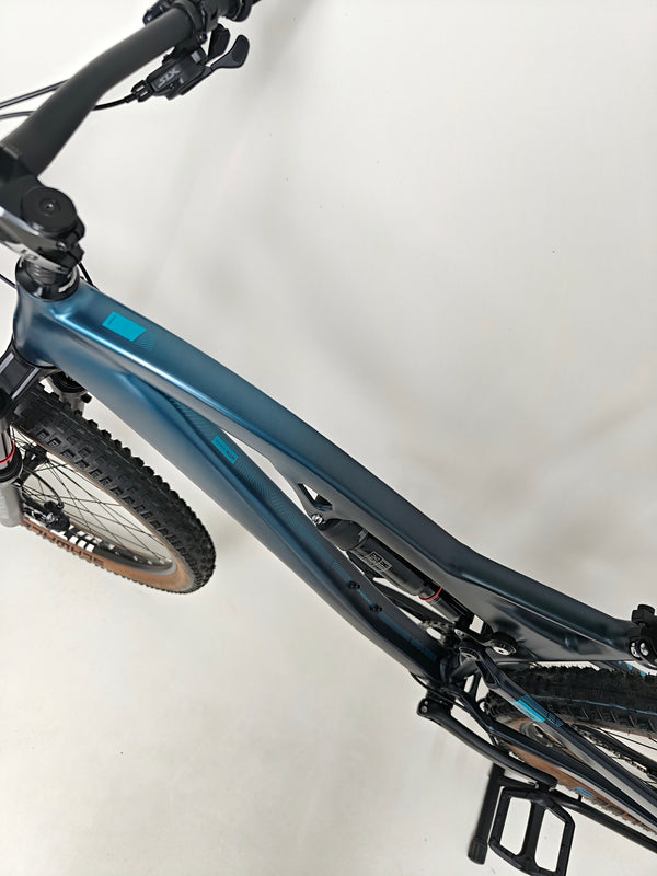 Photo showcasing the rear cassette and derailleur of the 2023 Boardman MTR 9.0 / LARGE / LYRIK / Very Good Condition! / Our Price: £1390.00! / RRP £2,225.00.