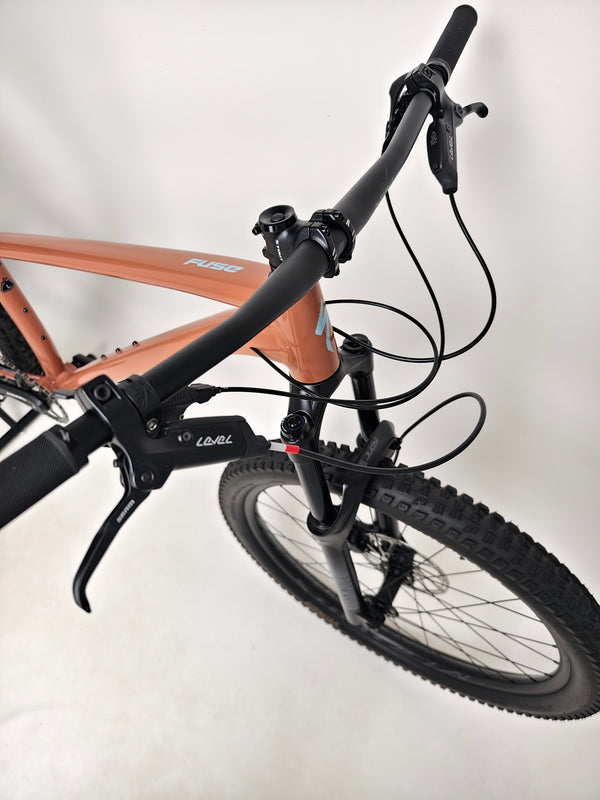 Detailed view of hydraulic brakes on Specialized Fuse Sport 27.5 2023 LARGE Dropper bike, in excellent condition, our Price: £930.00.