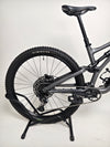 Detailing the unique alloy construction of Specialized Stumpjumper EVO Comp Alloy 29 2024, available for £3,200.00.