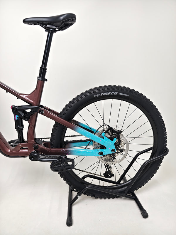 Another view of Marin Alpine Trail 1 2025 illustrating its excellent condition and LARGE size. RRP: £3,099.00, available for just £1,720.00 with FREE Delivery!