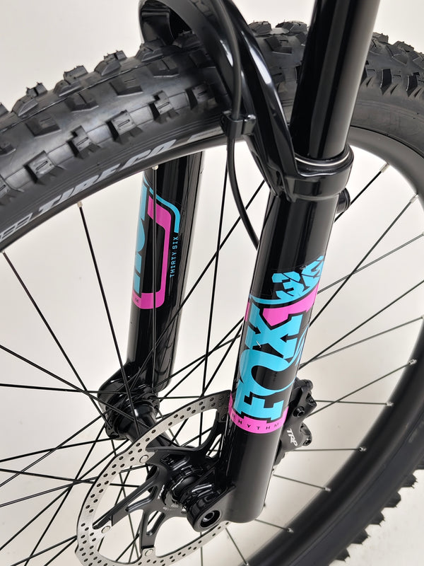 LARGE size Marin Alpine Trail 1 2025 captured during a ride, in excellent condition. Retail price set at £3,099.00, on sale for £1,720.00 with FREE Delivery!
