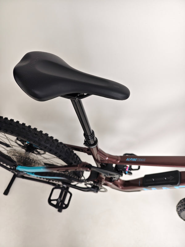 Marin Alpine Trail 1 2025 mountain bike showcasing excellent condition and LARGE frame. Retail price £3,099.00, now offered at £1,720.00 including FREE Delivery!
