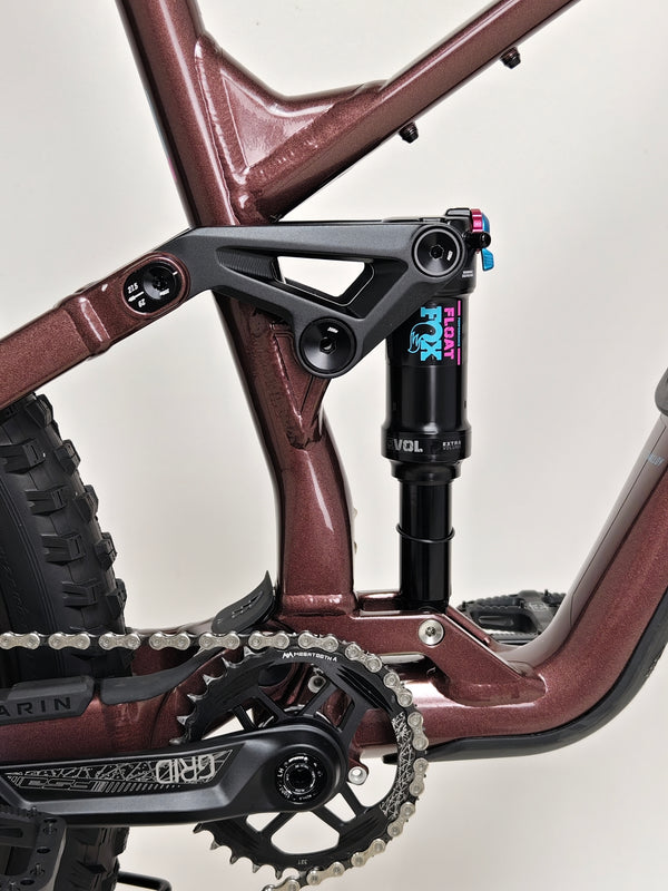 LARGE Marin Alpine Trail 1 2025 in excellent condition, captured from the side. Original RRP: £3,099.00, available now for £1,720.00 including FREE Delivery!