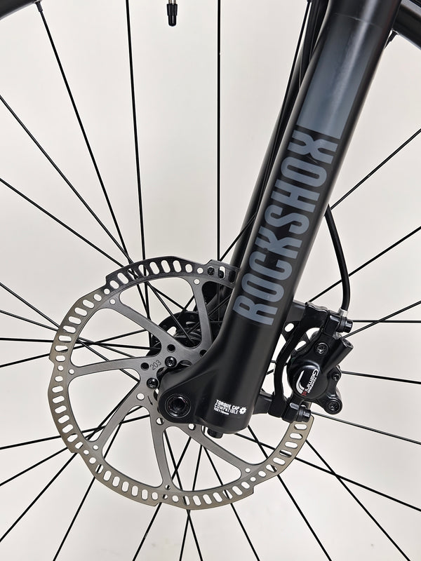 Test ride image of the 2021 Specialized Stumpjumper Alloy, ready for adventure and available in very good condition for £1,250.00.