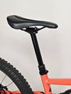 2021 Specialized Stumpjumper Alloy's highlighted features in detail, indicating its excellent condition and valued at £1,250.00.