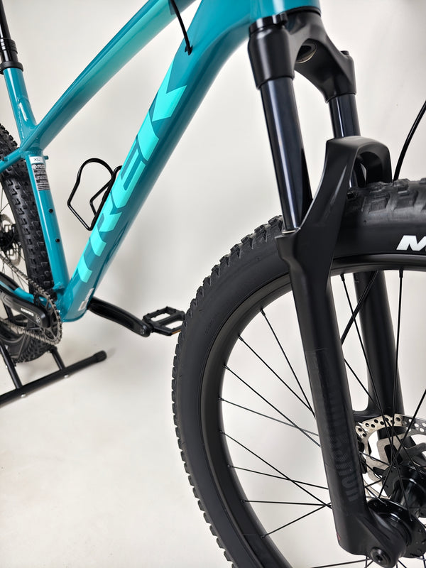 Trek ROSCOE 7 2021 bike with its Shimano MT200 hydraulic disc brakes displayed, XL size, very good condition, now priced at £590.