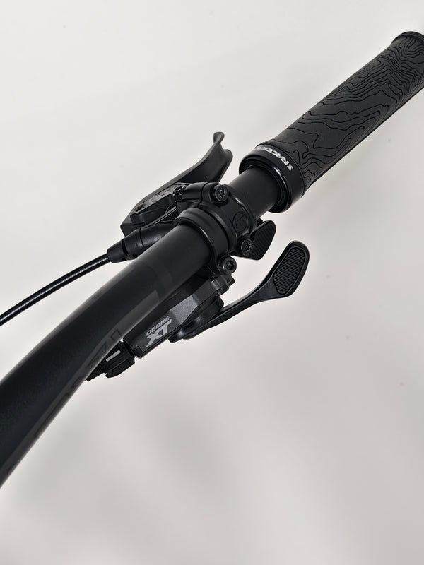 Shimano 12-speed shifters on the Rocky Mountain Altitude Carbon 70 2022, reflecting its high-end components, available for £2,590.00 with free UK delivery.