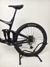 Close-up of Giant Reign Advanced Pro 2 29 Carbon brakes, showcasing quality and precision, in Very Good Condition, LARGE frame, RRP £4,499.00, only £1,790.00!