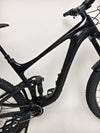 Detailed view of the Giant Reign Advanced Pro 2 29 Carbon seat post and dropper feature, LARGE frame in Very Good Condition, RRP £4,499.00, sale price £1,790.00!