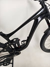 Giant Reign Advanced Pro 2 29 Carbon bike with close-up of frame and paintwork details, in Very Good Condition, LARGE size, RRP £4,499.00, now for £1,790.00!