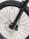 TREK Fuel EX 9.7 Gen 6 2023 FS CARBON / M-L / FOX / RRP: £4,175.00 / LIKE NEW! / Get it for £2,090.00 including FREE UK Delivery! - Close-up of handlebar controls.