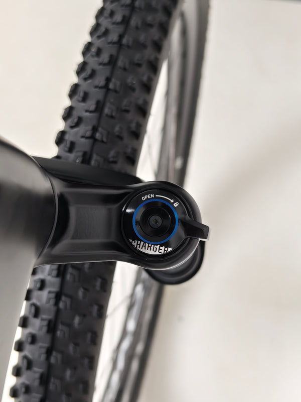 Innovative features of Specialized Epic EVO Expert 2022 Medium shown, Excellent Condition! Priced at £7,750.00, now £2,790.00 with FREE Delivery!