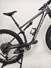 Cables and settings display on Specialized Epic EVO Expert 2022, Medium size, Excellent Condition! RRP: £7,750.00, available for £2,790.00 with FREE Delivery!