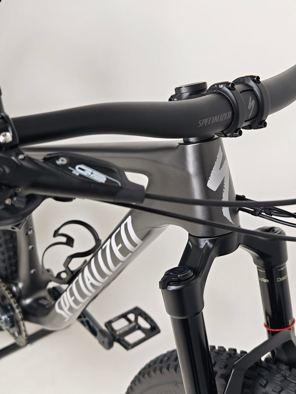 Riding position on Specialized Epic EVO Expert 2022, Medium size, Excellent Condition! RRP: £7,750.00, now for £2,790.00 with FREE Delivery!