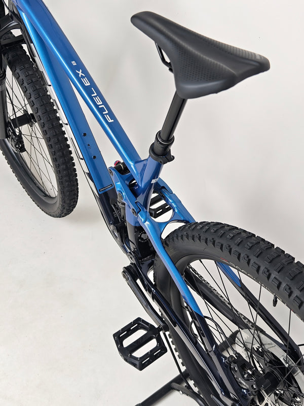 Trek Fuel EX 8 XT 2022 orange accent, dropper, in Excellent Condition, LARGE size, buy for £1,720.00 at eMado Bikes!